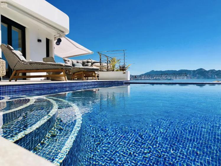 Luxurioeses Apartment In Benidorm Mit Pool Eksteriør billede